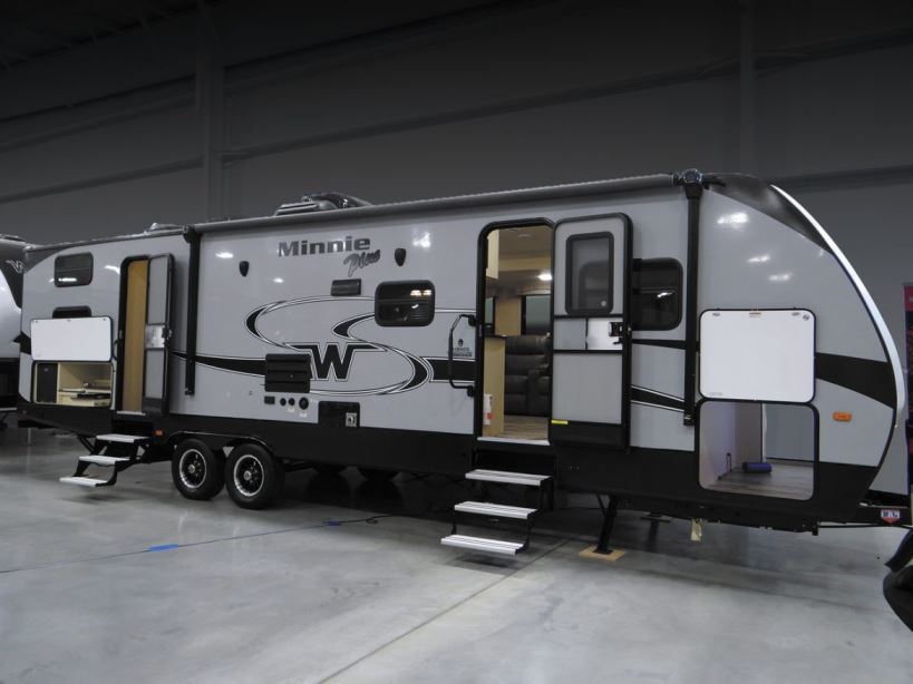 Winnebago Minnie Plus