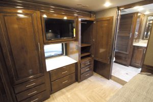 The bedroom in the Venetian R40 features ample wardrobe and drawer storage. 