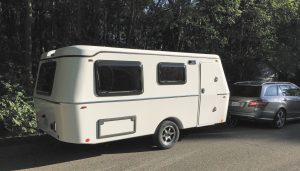 L’air Camper Company’s newest travel trailer, which features fiberglass and foam-core construction, weighs slightly more than 2,000 pounds.