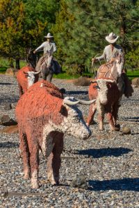 Sculptures in Pendleton give a nod to Oregon’s cowboy culture.