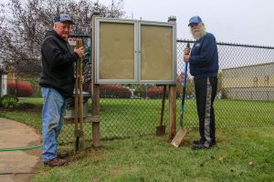 Michael Overbeck (on the right) sometimes receives assistance from Keith “Red” Hable, a fellow Tri-State Traveliers chapter member.
