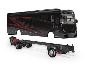 Freightliner’s XCR Super Raised Rail chassis gives the Phaeton 40 IH a continuous flat floor.