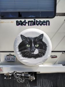 The Tooths’ cat, Mitten, “travels” with them, thanks to their daughter, Wendi.