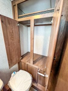 A wardrobe is built in the rear bath.