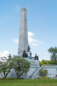 The Lincoln Tomb is located in Oak Ridge Cemetery, the second-most-visited cemetery in the United States.