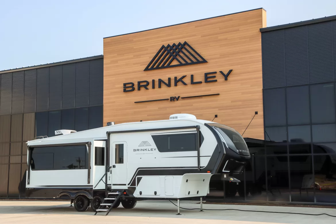 Brinkley Model Z 2900