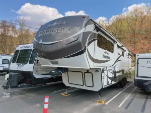 This 2015 Montana spent most of its life in storage.