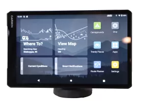 The home screen of the RV 1095 puts various options at RV owners’ fingertips.