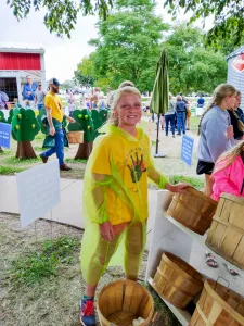 Volunteering at Little Hands On The Farm in the Kid Zone