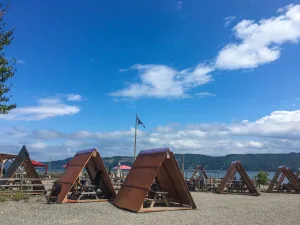 Al fresco dining at Hama Hama Oyster Saloon.